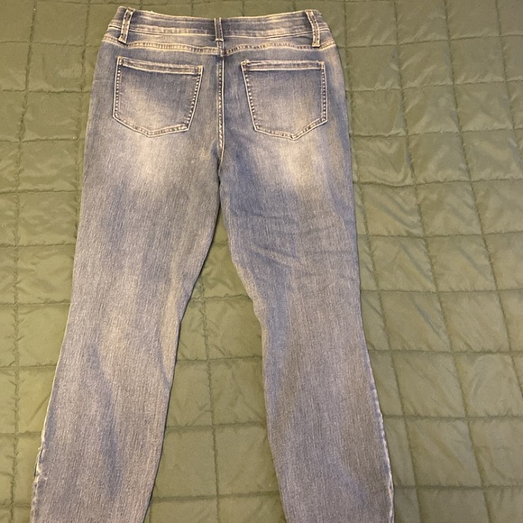 Maurice’s womens jeans - Picture 2 of 4